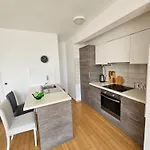 Sunny Lena Premium Family With Garden, Close To & Pool Appartement Petrcane