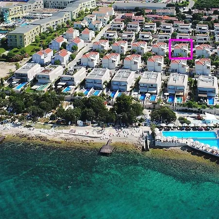 Sunny Lena - Private Beach, Pool, Gym, Sauna, Terrace With Garden *