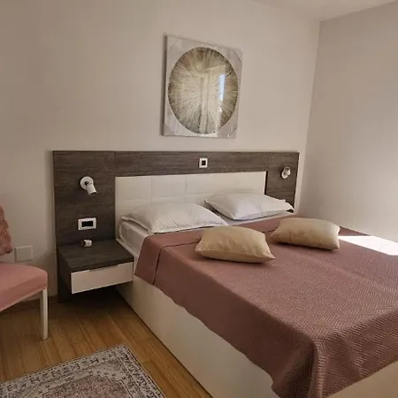 Sunny Lena Premium Family With Garden, Close To & Pool Appartement Petrčane