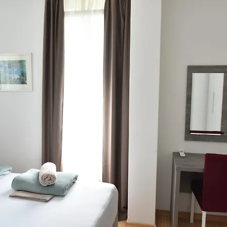 Sunny Lena Premium Family With Garden, Close To & Pool *